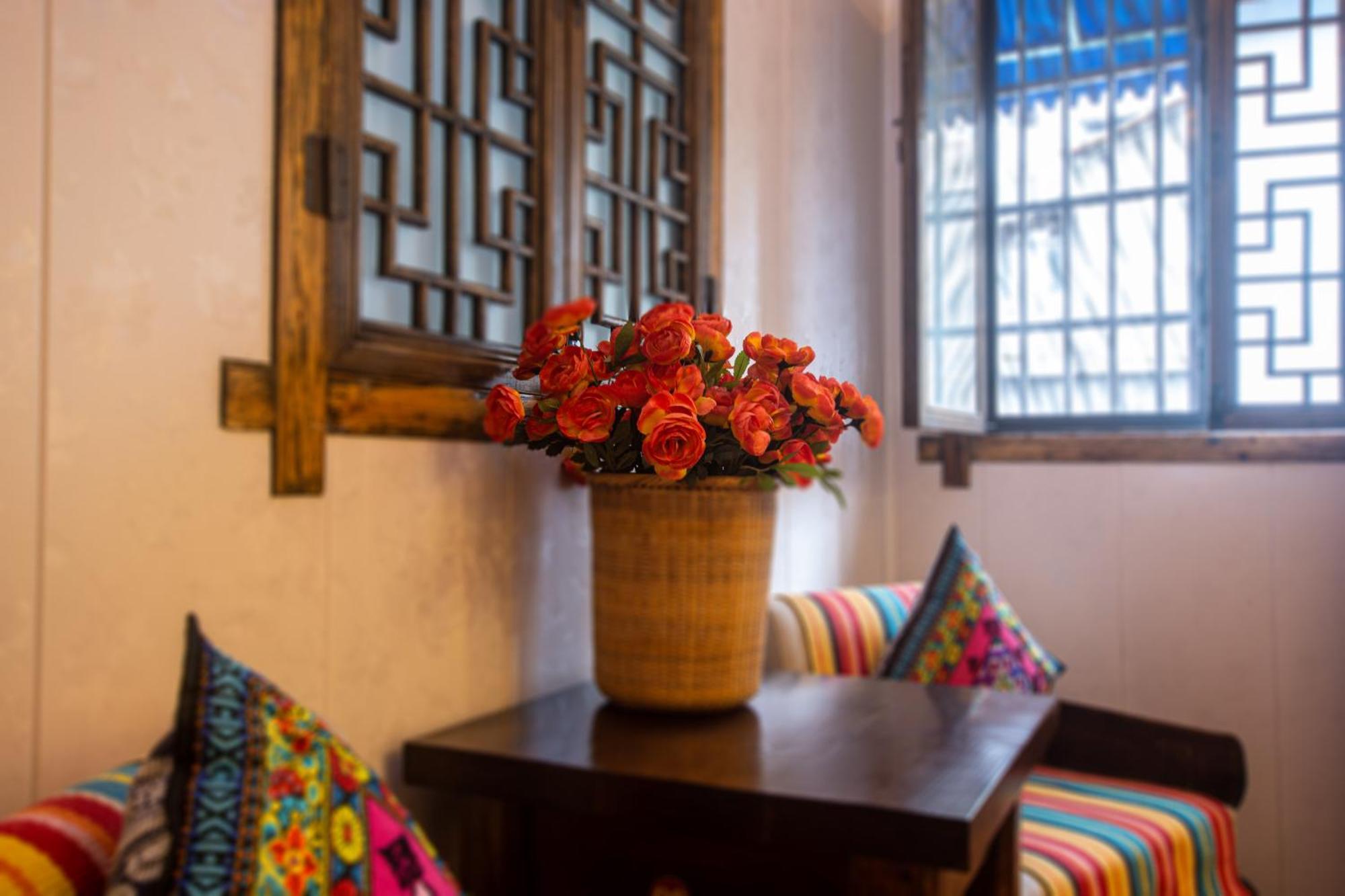 Floral Hotel - Baihui Living Чжанцзяцзе Экстерьер фото