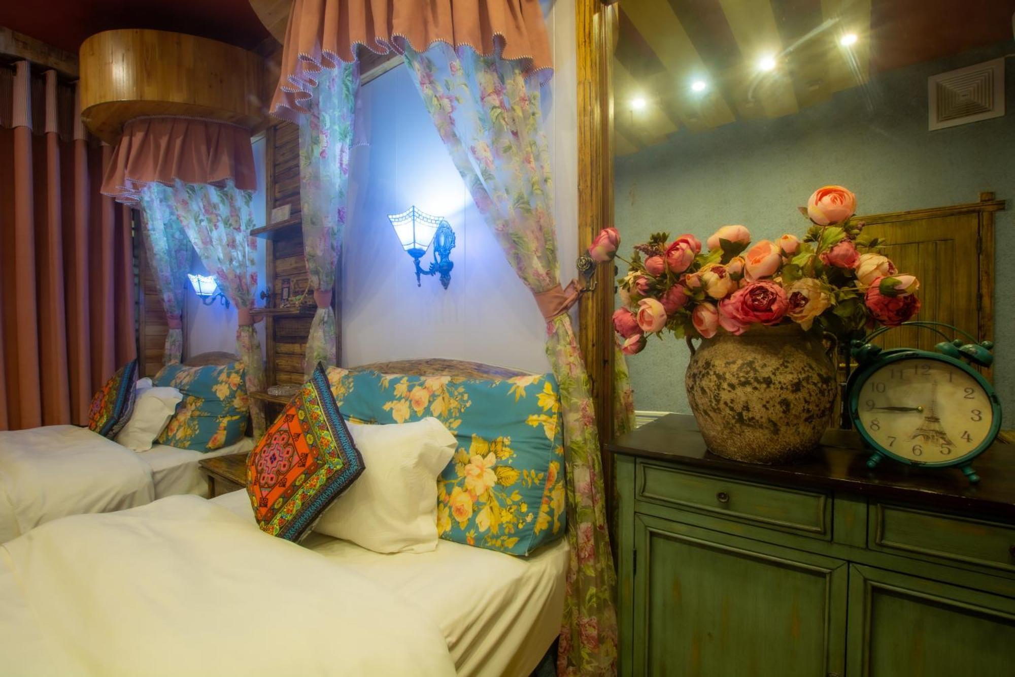Floral Hotel - Baihui Living Чжанцзяцзе Экстерьер фото