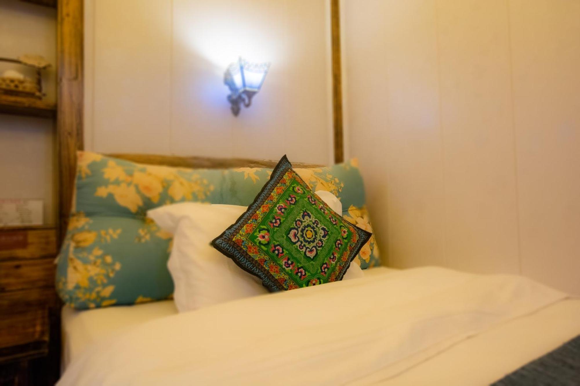 Floral Hotel - Baihui Living Чжанцзяцзе Экстерьер фото